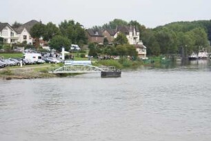 Rheinblick von einem Schiff aus