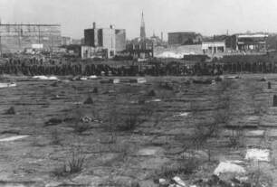 Hamburg-Altona. Der während der Operation Gomorrha 1943 zerstörte jüdischer Friedhof an der Königstraße. Aufgenommen 1947