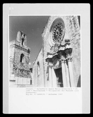 Kathedrale Santa Maria Annunciata — Westfassade