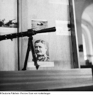 Ausstellung Waffen in Gesellschaftsordnung