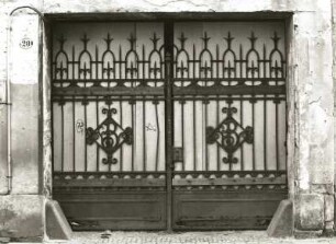 Dresden-Neustadt, Martin-Luther-Straße 20. Wohnhaus (um 1900). Toreinfahrt