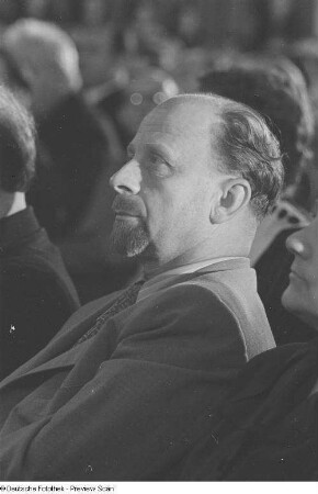 Portrait Walter Ulbrichts im Publikum der Bachfeier