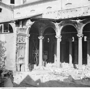 Dichiarazione dei disegni del Reale Palazzo di Caserta ..., Tav. XII: Schnitte und Grundriss der Kapelle