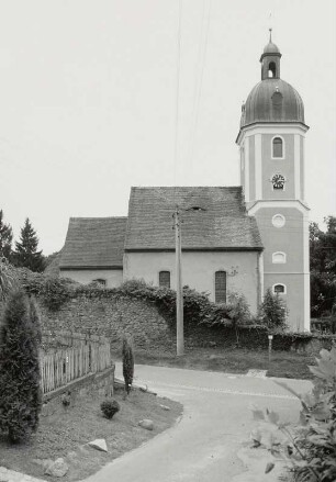 Königshain (Kreis Görlitz). Dorfkirche (beg. 13. Jh., div. Umbauten)