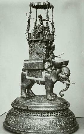 Tafel- Automatenuhr "Elefant"