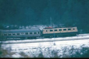 Höfingen Lok Baureihe 141 Nahverkehrszug WeilderStadt-S Bnb-Wagen