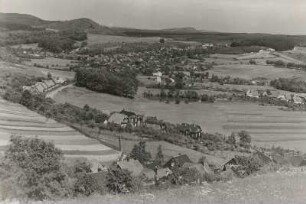 Thüringer Wald. Geratal westlich von Ilmenau mit Arlesberg und Geraberg