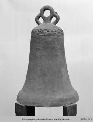 Glocke mit Inschrift