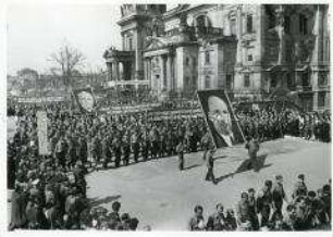 FDJ auf der Berliner Maidemonstration 1950