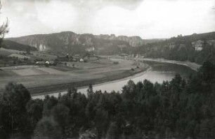 Rathen. Rathener Elbbogen mit Ober- und Niederrathen. Blick vom Lottersteig nach Nordnordwest gegen Basteimassiv und Rathener Kessel