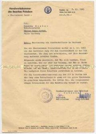 Schreiben zur Bestätigung der Anerkennung als "Kunstschaffende" - Personenkonvolut