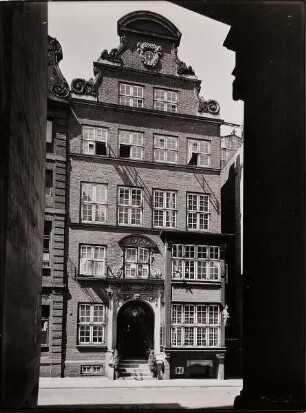 Das schöne alte Hamburger Bürgerhaus am Grimm 30