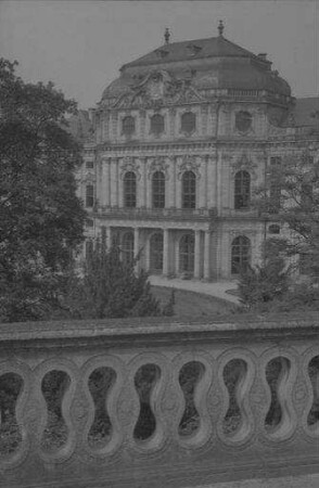 Würzburg: Residenz, Vordergrund Geländer