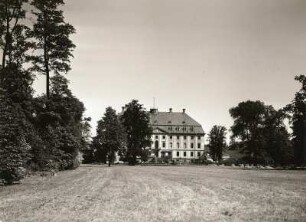 Pförten (heute Brody / Polen). Schloss ( Ausbau 1740-1763; J. C. Knöffel). Parkansicht