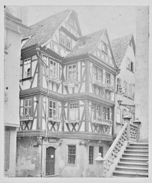 Haus zu den vier Gekrönten