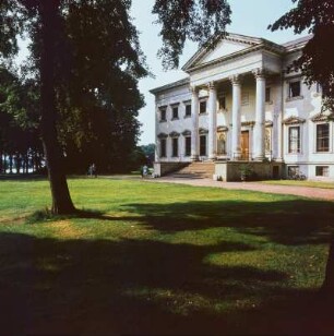 Blick auf Schloss Wörlitz im Wörlitzer Park
