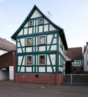 Reiskirchen, Am Weiher 13