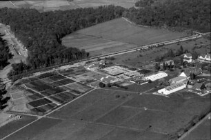 Freiburg: Mundenhof; Städtisches Gartenamt, Anzuchtgärten, von Osten kommend