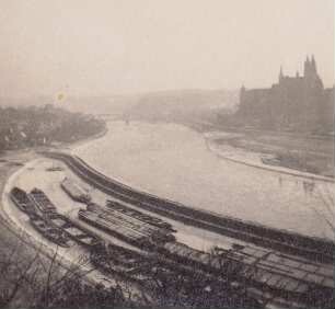 Meißen, Blick über den Winterhafen mit Schiffen auf Elbe, Stadt und Burgberg