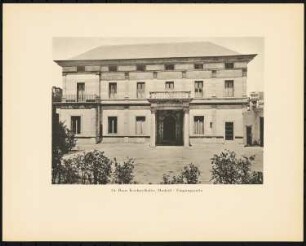Wohnhaus Kuno Kocherthaler, Madrid: Eingangsseite (aus: Alfred Breslauer, Ausgeführte Bauten 1897-1927)