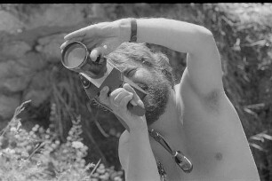 Čičmany. Akt-Pleinair 1980. Unbekannter Fotograf mit Schmalfilmkamera