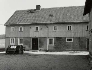 Neustadt-Krumhermsdorf in Sachsen, Dreiseithof : Neustadt-Krumhermsdorf in Sachsen. Dreiseithof (2. Hälfte 19. Jahrhundert), Neuhäuser 61b. Wohnstallhaus, Hofansicht