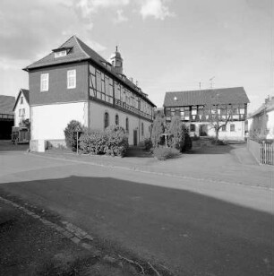 Altes Schloss (Herrenhaus); Burghaun, Altes Schloß 2, Altes Schloß 3