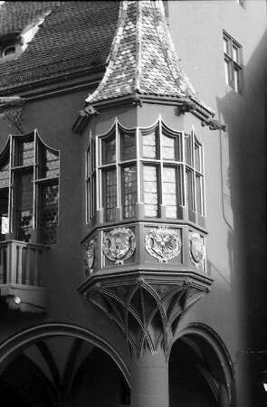 Freiburg: Münsterplatz; Erker des Kaufhauses