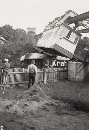 Unfall, Schwebebahn und LKW, Dresden
