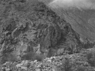 Felswand : Nahaufnahme einer Felswand im Tian Shan Hochgebirge
