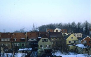 Rückseite der südlichen Häuserzeile der Bahnhofstraße