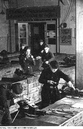 Lehrlinge bei der Arbeit - Berufswettbewerb