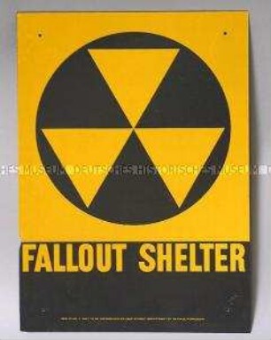 Warnschild "Fallout Shelter"