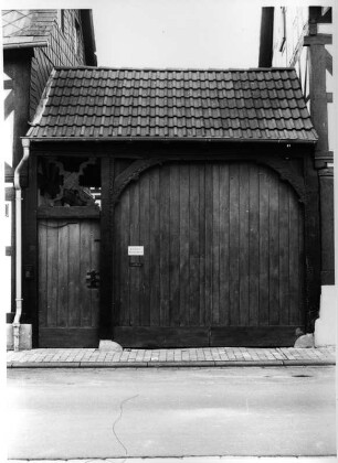 Lahnau, Kreuzerstraße 1