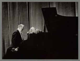 Swjatoslaw Richter : Portrait des Pianisten Swjatoslaw Richter in der Volksbühne Berlin