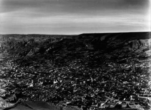 Panorama : Panorama der Stadt La Paz mit Altiplano und Rio Abajo