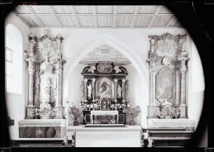 Leonhardskapelle innen nach Osten nach der Restaurierung