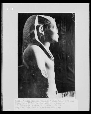 Sitzfigur (?) des Sesostris III.