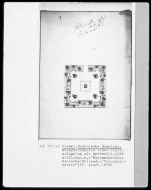 Platzanlage um ein Denkmal?