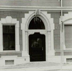 Cottbus, Berliner Straße 54. Wohnhaus (um 1910). Portal