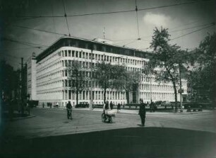 Allianz, 1931-1932