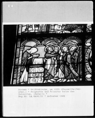 Propheten und Priester beten den Introitus