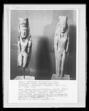 Pinax, stehende nackte Frau