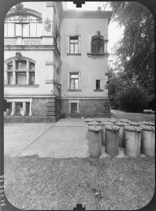 Dresden-Blasewitz, Goetheallee 55. Villa Weigang (1893-1895; M. G. Poscharsky). Teilansicht von Nordost
