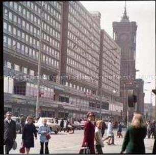 "Rathaus Passagen" am Alexanderplatz und Rotes Rathaus