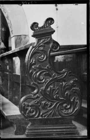 Kenzingen Sankt Laurentius Kirche Kirchengestühl - Bankwange