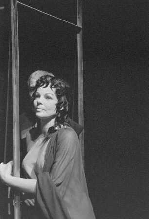 Szenenbilder aus "Die Frauen von Trachis" von E. Pound frei nach Sophokles, Übersetzung E. Hesse, Regie H. Lietzau, Schiller-Theater Berlin, 1959