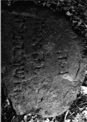 Grabstein 569 (obere Hälfte)
