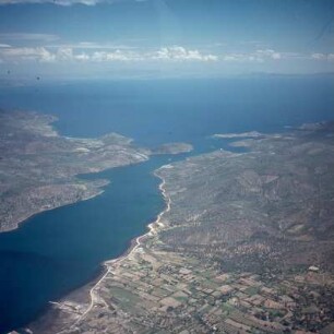 Lesbos. Flugblick auf den Kolpos Géras. P63