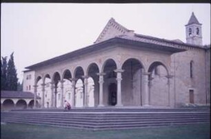 Arezzo, S. Maria delle Grazie : Portikus